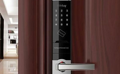 来宾24小时上门开锁公司