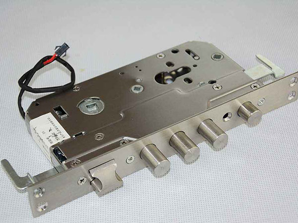 来宾24小时上门开锁公司